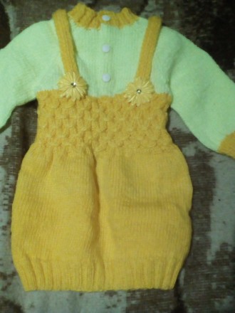 Новое вязаное тёплое платьице на девочку 1-1,5 лет.Нитки детский акрил.Ручная ра. . фото 2