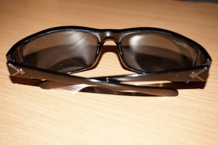 Солнце защитные очки мужские в пластиковой оправе с пластиковыми ушками. Линзы -. . фото 3