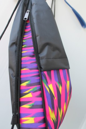 Яркий рюкзак для сменки с разноцветным принтом.
Характеристика: 
Качественная . . фото 6
