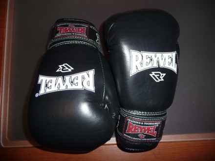 Боксерские перчатки винил это бюджетная серия тренировочных перчаток высокого ка. . фото 10