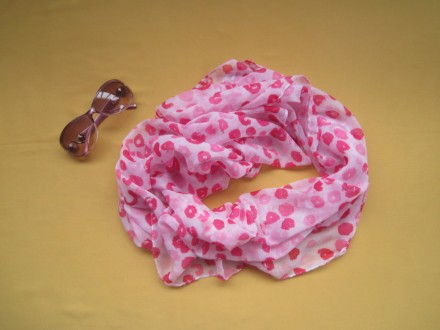 Новый красивенный яркий нежный шарфик,Сток.
Высота шарфа 52,5 см.
Длина шарфа . . фото 4