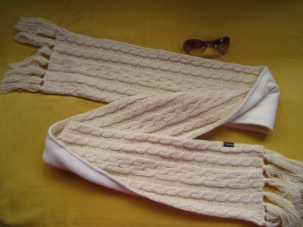 Фирменный стильный очень тёплый двойной шарф на флисе,в косичках,в идеальном сос. . фото 5