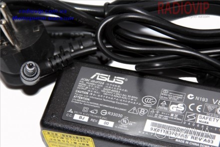 Зарядное устройство для ноутбука ASUS с напряжением питания зарядного устройства. . фото 1