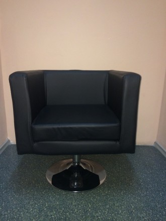 Кресло барное Марс, материал - кожзам черного цвета. Широкое удобное сиденье, с . . фото 2
