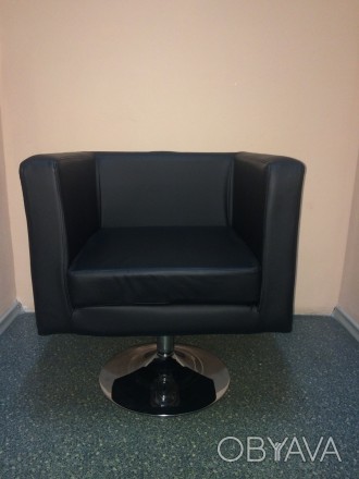 Кресло барное Марс, материал - кожзам черного цвета. Широкое удобное сиденье, с . . фото 1