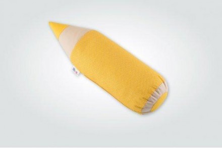 Подушка-валик Карандаш желтый
Декоративная подушка не только украсит интерьер де. . фото 2