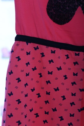 Платье с бабочкой ,цвет красный
Производитель- Турция
Нарядное трикотажное плать. . фото 4