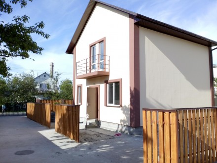 Новый индивидуальный дом, расположен в пригороде Киева, в г. Борисполь в тихом и. . фото 3
