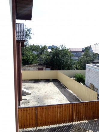 Новый индивидуальный дом, расположен в пригороде Киева, в г. Борисполь в тихом и. . фото 12
