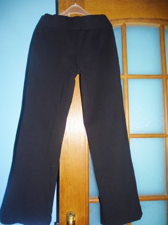 чорні спортивні штани для дівчинки. ріст 140-150 см. Прямі, ідеальний стан, дуже. . фото 3