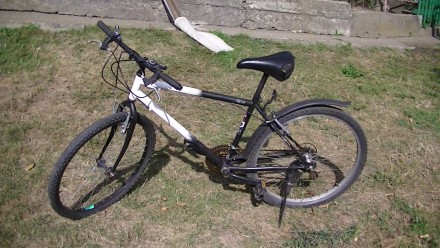 Продам велосипед привезений з Німеччини в хорошому стані обода 26-стки переключа. . фото 2