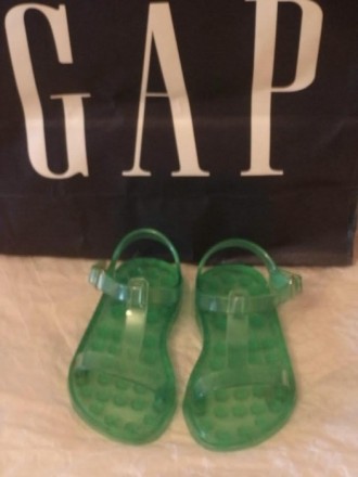 босоножки новые фирма Gap зеленого цвета длина ножки 14см силиконовые с запахом . . фото 2