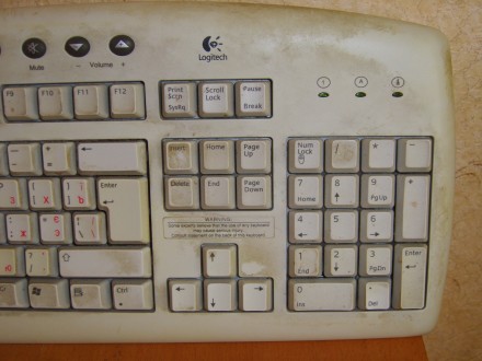 Клавиатура - Logitech Y-ST39 , б/у, работоспособность неизвестна, видны два алфа. . фото 5