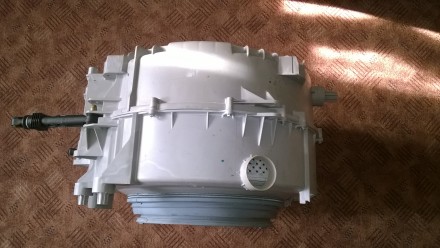Бак по запчастям  с амортизаторами и манжетой для стиральной машины Hansa AWB510. . фото 7
