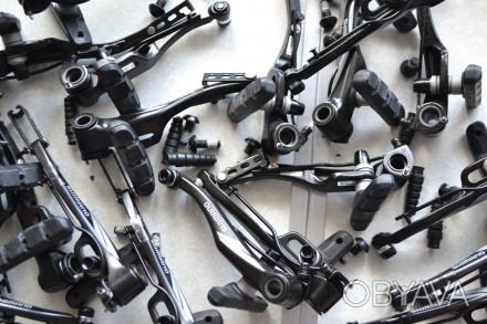 родам тормозные комплекты Shimano M422
Всё новое.
Цена указана за 1 сторону (п. . фото 1