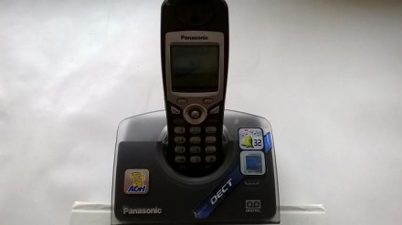 Продам радиотелефон Panasonic.

DECT
Модель: KX-TCD510RUT
Источник питания: . . фото 3