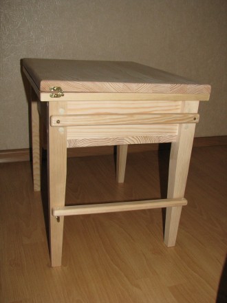Детский деревянный столик для творчества, для игры, для учебы, для еды...
Экскл. . фото 4