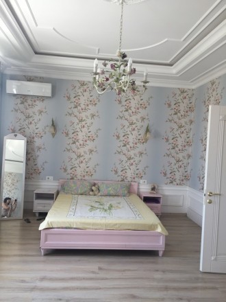 Продам большой красивый дом в классическом стиле!!! 
 
Предлагается к продаже до. Киевский. фото 4