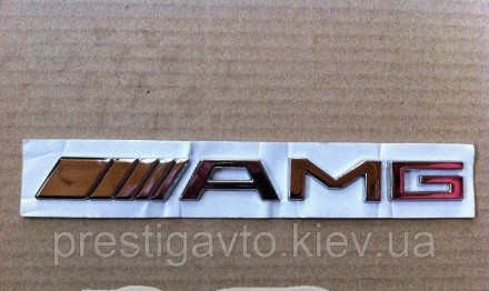 Шильдик - надпись AMG на Mercedes-Benz.
 
Тюнинг автомобиля трудно представить б. . фото 3