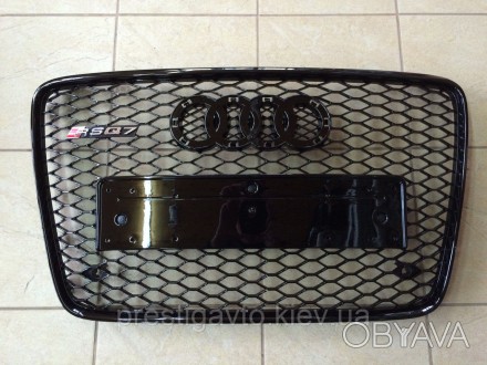 Решетка радиатора тюнинговая на Audi Q7 (2006-2012) года выпуска.
Решетка Audi Q. . фото 1