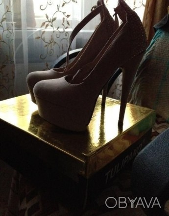 Туфли фирмы Tulipano одевались пару раз на конкурс красоты девушкой, в отл.состо. . фото 1