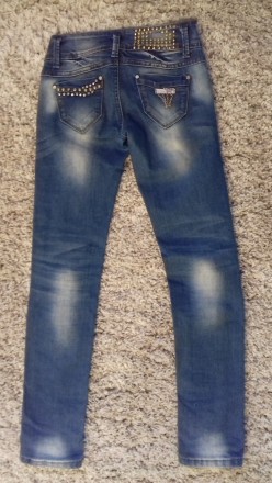 Детский джинсовый костюм- в отличном состоянии Джинсы-size 22.Длина внешнего шва. . фото 3