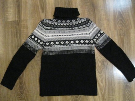 Продам женский свитер в хорошем состоянии.. . фото 2