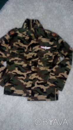 Рубашка в военном стиле с погонами для мальчика в идеальном состоянии, одета оди. . фото 1