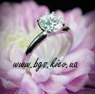 Помолвочное кольцо. Золотое кольцо с бриллиантами  bgs.kiev.ua/pomolvochnye-kolt. . фото 2