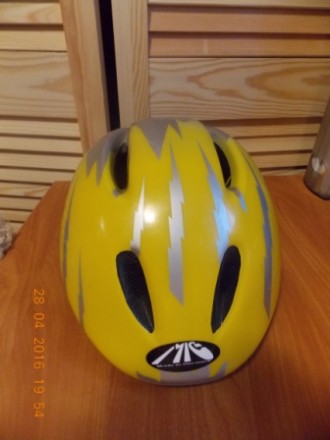 Желтый Немецкий Шлем (Велосипед,Ролики,скейт)р-р52-58.Гернмания-150грн.б\у состо. . фото 2