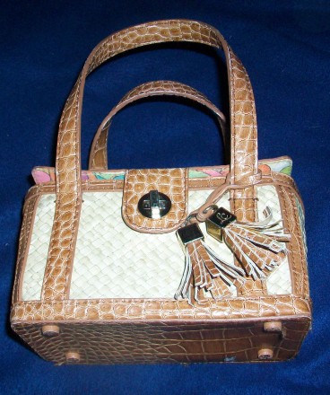 Оригинальная сумочка-косметичка Liz Claiborne, хорошее качество известного бренд. . фото 5