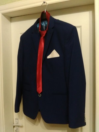 Продам костюм синего цвета на выпускной вечер в отличном состоянии.Одевался один. . фото 4