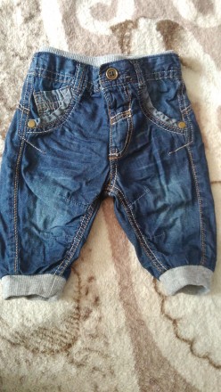 Штаны джинсовые для малыша от 0-3  мес. мягкие , удобные , на поясе и ножках рез. . фото 3