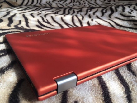 Lenovo IdeaPad Yoga - ноутбук-трансформер c поворачивающимся на 360 градусов дис. . фото 3