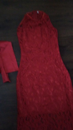Платье нарядное , выпускное ярко красный цвет, размер S сзади на молнии выше кол. . фото 5