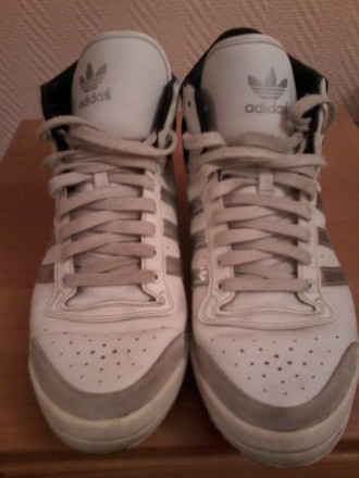 Кроссовки Adidas высокие,белые,кожа,б/у,состояние удовлетворительное.Размер 39.. . фото 2