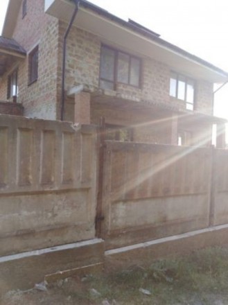 Продам добротный дом из экологически чистого материала (крымский ракушняк + кирп. . фото 3
