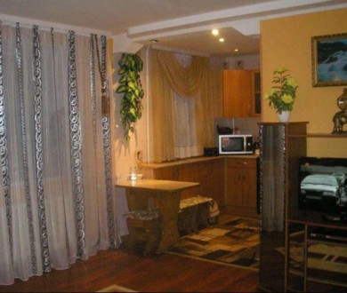 Продам 2-х комнатную квартиру с АГВ р-н 5/5 
- автономное отопление 
- окна мета. . фото 5