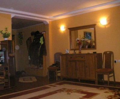Продам 2-х комнатную квартиру с АГВ р-н 5/5 
- автономное отопление 
- окна мета. . фото 4
