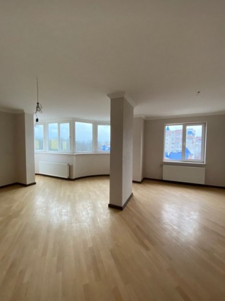 Продаж 4-кімнатної великогабаритної квартири на Поділлі з євроремонтом 
Простора. . фото 4