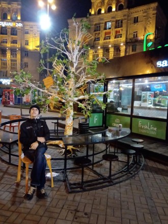 Мене звуть Олег Старков.
Мені 24 роки.
Я живу у місті Харків.
Роблю в АТБ - м. . фото 2