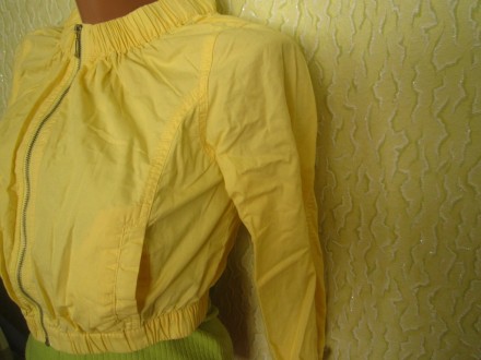 Фирменная красивая стильная коротенькая курточка New Look, р.36, отличное состоя. . фото 2