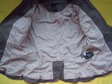 Фирменная стильная куртка пиджак H&M в отличном состоянии,без дефектов. ПОГ 45см. . фото 7