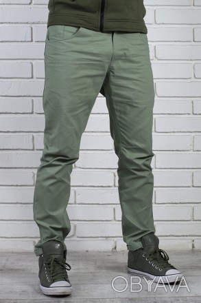 Мужские брюки чинос из приятной к телу хлопковой ткани. 4 вместительных кармана.. . фото 1
