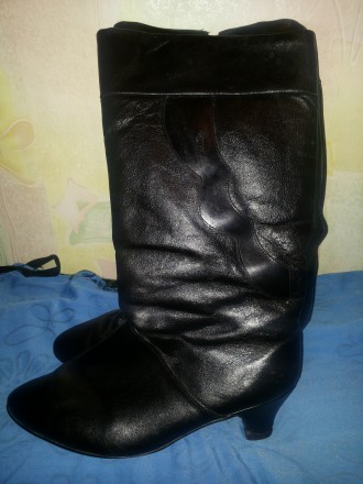 Сапожки женские  кожаные черные  р.25.5 .каблук 5 см.подбиты полиуретаном.высота. . фото 5