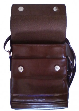 Стильная сумка планшет изготовлена из качественного кожзаменителя, который устой. . фото 4