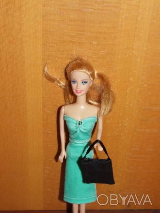 Комплект одежды для Барби - велюровая юбка, топ + сумочка. РУЧНАЯ РАБОТА. Новый.. . фото 1