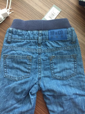 Продам новые фирменные джинсы на мальчика 9-12 мес.Рост 74 см.Покупали в Швейцар. . фото 5