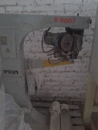 Проволокошвейная машина предназначена для сшивки проволочными скобами четырехкла. . фото 2