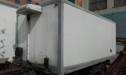 Продам будку на  грузовик  ISUZU NQR. В наличии термобудка,  кузовные запчасти, . . фото 3